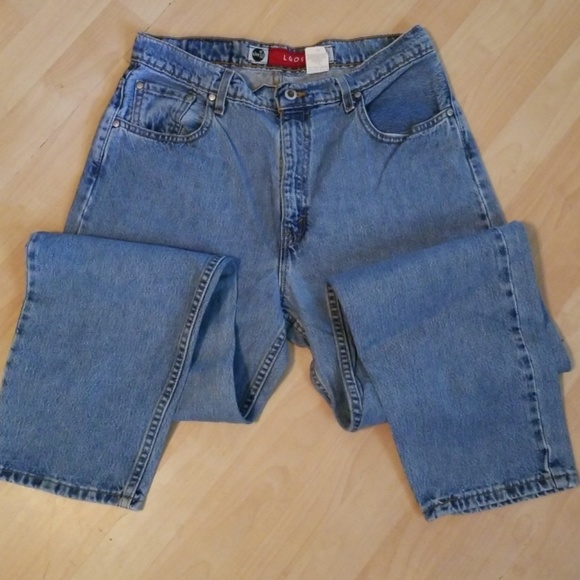 Vintage Hi-Waisted Silver Tabs - Picture 2 of 5